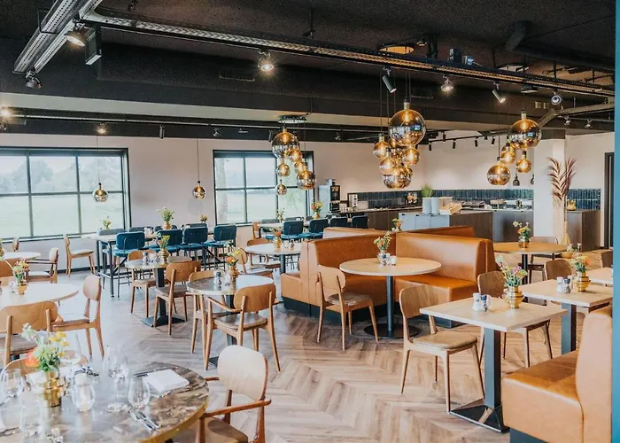 Hotel Sportsbar & Brasserie Dorhout Mees